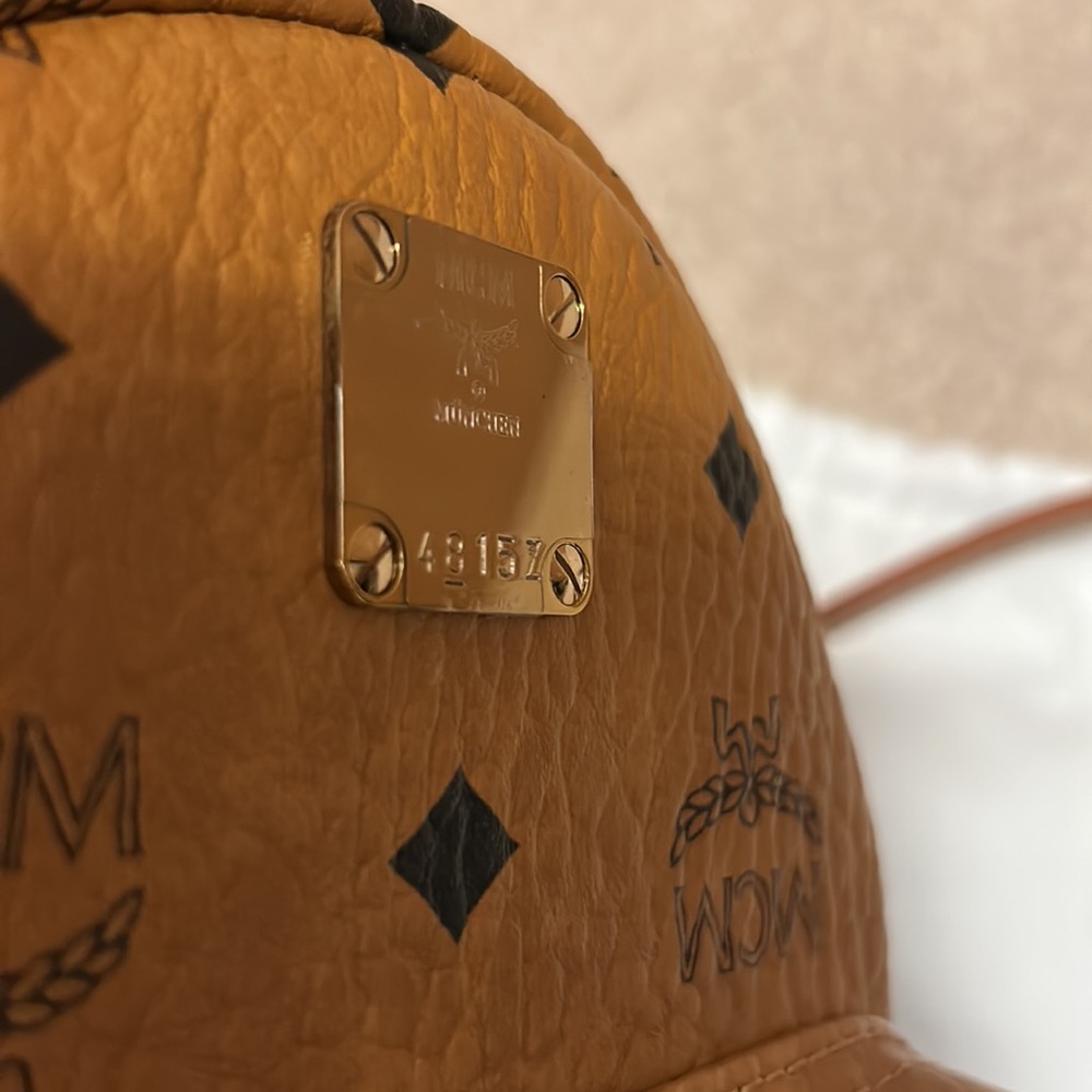 MCM mini stark backpack - Picture 3 of 8